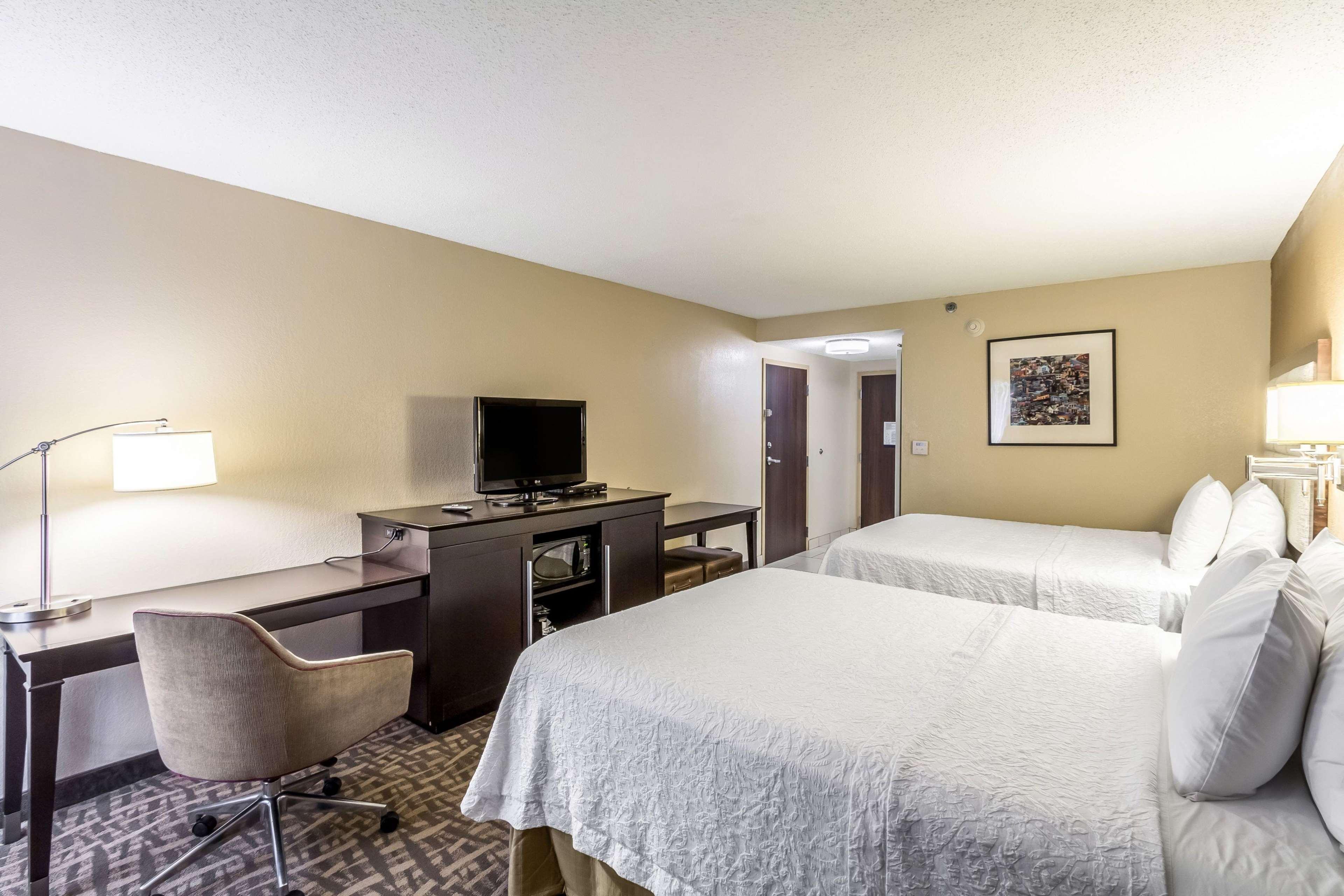 Hampton Inn Jackson Pearl Intrntl Airport Bagian luar foto